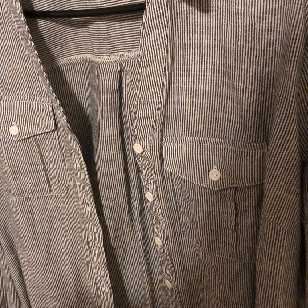 🛒Simple striped button up - Picture 4 of 5